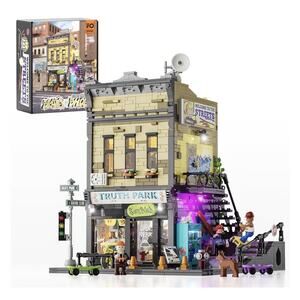 NEW! FUNWHOLE Skate Shop Light-Up Building Bricks Set - Street Fusion Collection
